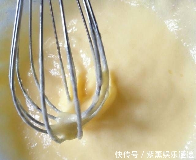 饼干|自制的简单饼干，奶香美味的，不要错过