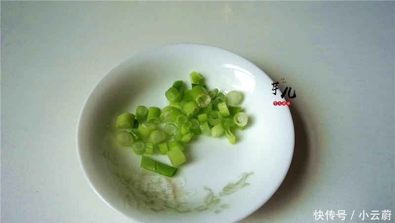 简单|萝卜最好吃的做法,简单快手,脆嫩爽口,麻辣开胃,好吃又下饭