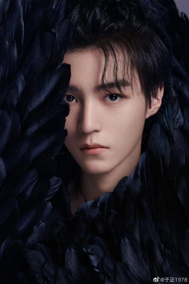  TFBOYS|于正指责TFBOYS造型抄袭，反被打脸，无奈感叹：网络世界流量为王