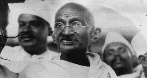 印度|中国人为抗日浴血奋战,印度圣雄一句话,丘吉尔听到破口大骂!