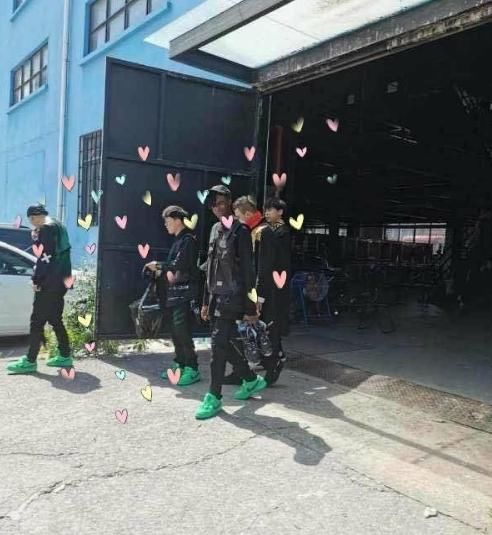  街舞|《街舞3》王一博送鞋，价格昂贵绿到发光，还意外剧透了战队成员