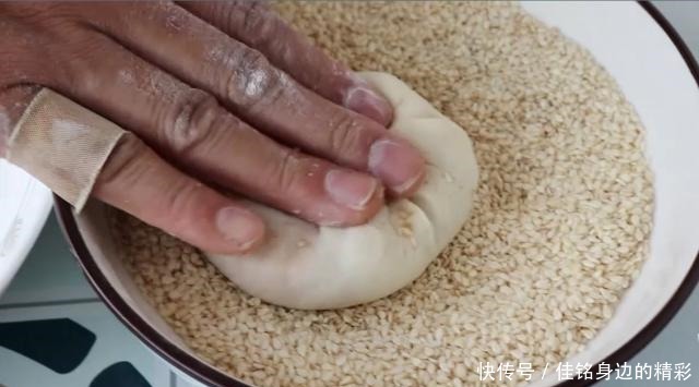 十足|手把手教您在家做麻酱烧饼,香酥爽口,酱香十足,简单美味