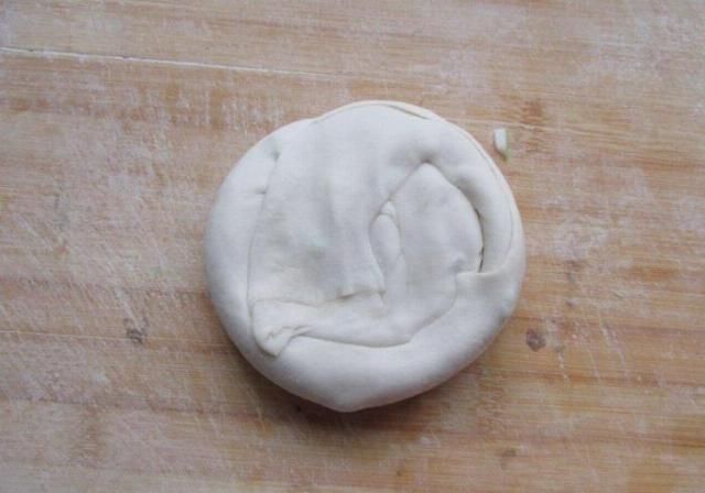  烙饼|烙饼层次分明外酥里软，大厨：多＂1步＂妥妥的，可惜好多人不知道