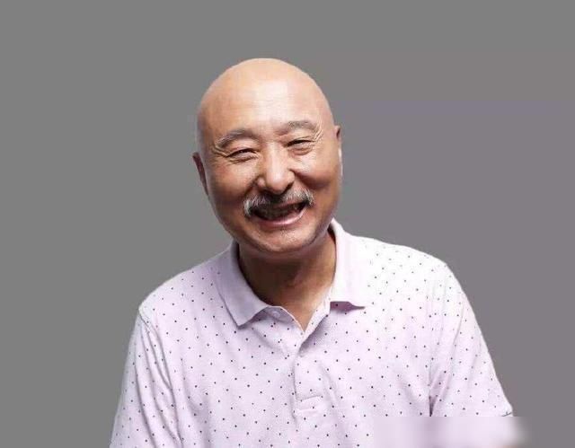 观众心中|从春晚常驻到“销声匿迹”，21年拒上春晚的陈佩斯，如今怎样了