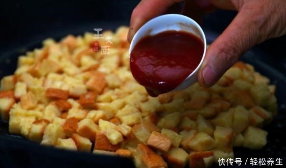 做出|披萨还能这样做，最简单的家常披萨做法，家用调料就能做出