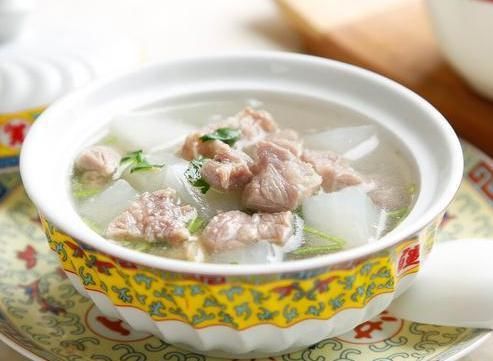  羊肉|炖羊肉时，最忌放八角，只需要3种香料，味道鲜美无膻味
