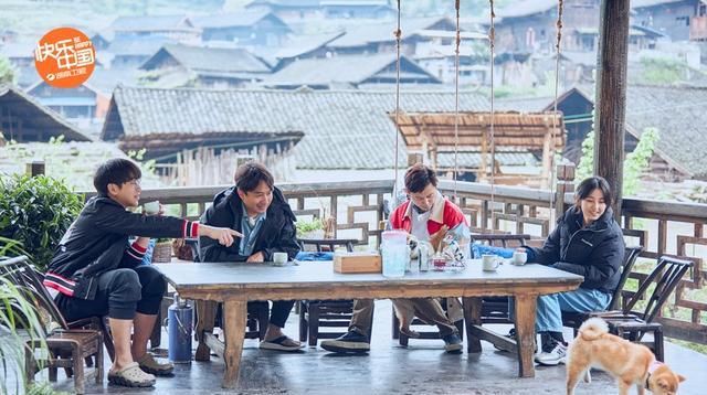  收视率|首播收视率就打破纪录，这是给《向往的生活4》的掌声和嘘声