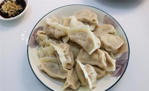 猪肉|十月这菜正上市,做成馅料包饺子,咬一口满嘴汁,太鲜美了