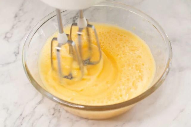  技巧|蒸包子的8个技巧，包子又大又软还不塌，香到流口水！