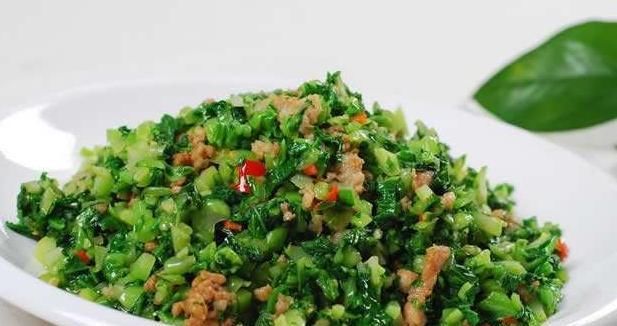 体重|女人要多吃此菜,隔天炒一盘,排出体内垃圾,体重逐渐变2位数