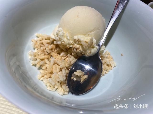  网红|广州“最难排队”的网红餐厅，排两小时才能吃上，游客：等到绝望