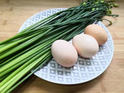  不该|夏天最不该吃韭菜，而是它，清脆鲜嫩，好吃不贵，和鸡蛋是绝搭！