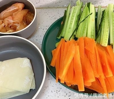 萝卜|加萝卜黄瓜鸡胸肉做成美味早