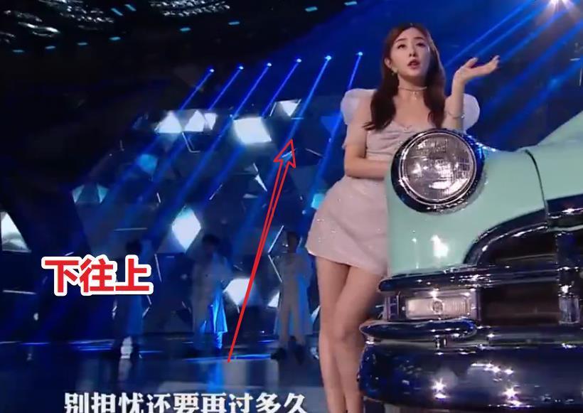 818晚会|湖南卫视晚会引争议,孟佳被区别待遇,运镜还从女艺人裙下拍起