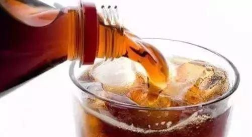  尿酸|38岁男子，尿酸高达820，确诊肾衰竭，这种饮品不能当水喝