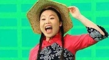 大道|草帽姐徐桂花,从《星光大道》走红后欺骗众人,如今被万人唾骂