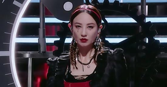  浪姐|《浪姐》人气三巨头已经形成，郑希怡排名终上升，白冰倒数引不平