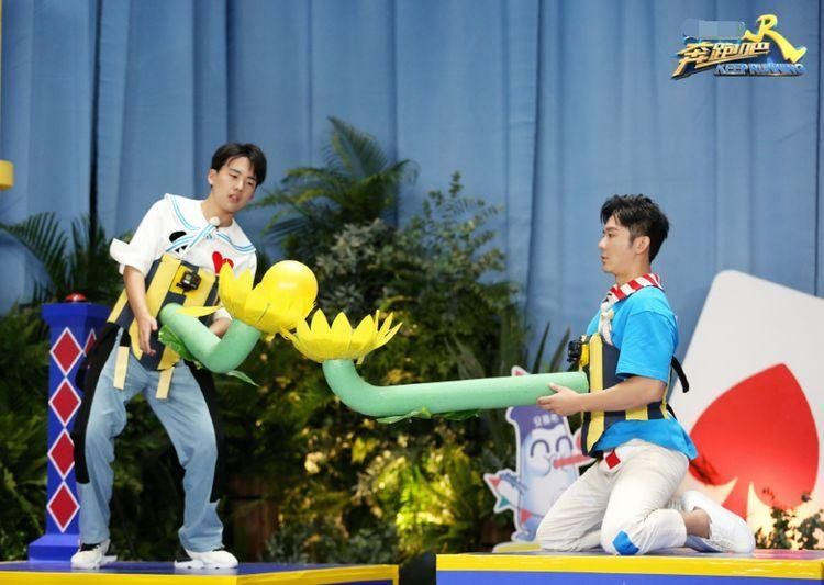  些不耐烦|《奔跑吧》野心太大，致敬经典，节目效果适得其反