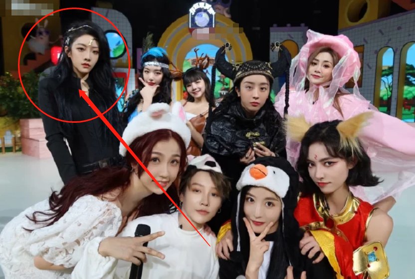  邀请来|THE9全员cos，许佳琪扮狐狸，喻言“蛇女”我没看错吧？