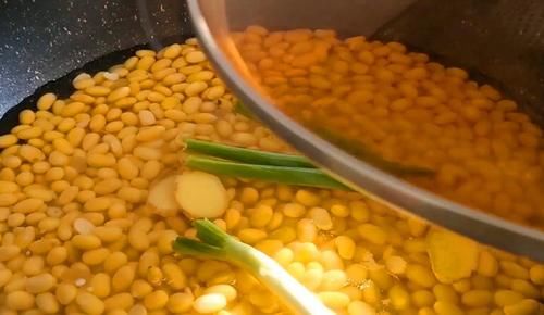  配方|自制香菇黄豆酱，做法和配方毫无保留告诉您，放三个月都不坏