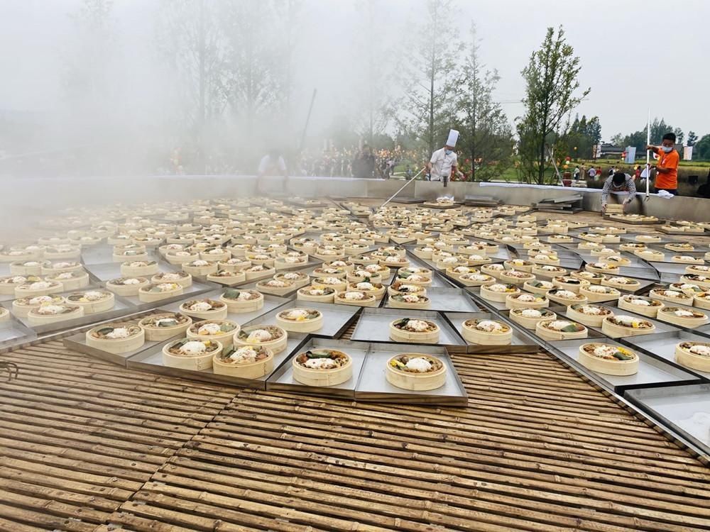 开幕|天府丰收节开幕 千人共品“天府第一蒸”