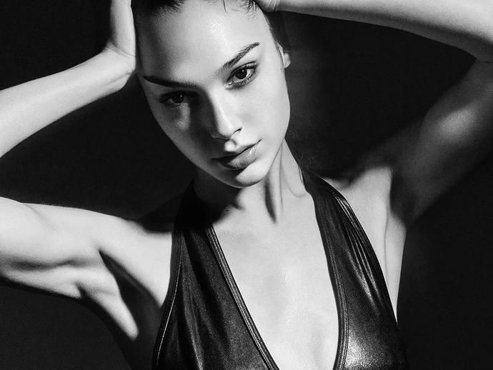  壁纸|【壁纸】2008年23岁的神奇女侠有多美，看这组写真就完了!