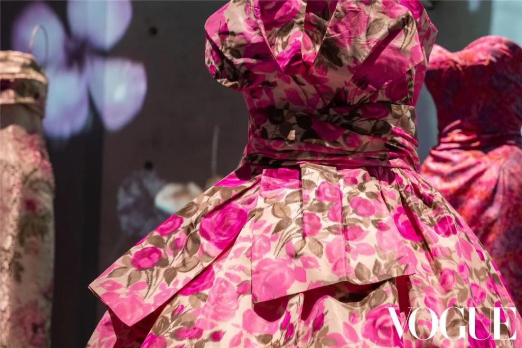 裙子|全世界最美的裙子,都藏在这个展览里