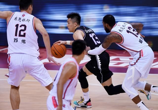 总决赛|篮球——CBA总决赛首场：辽宁本钢不敌广东东莞银行