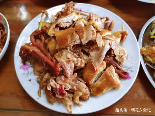 晚餐|节日不下馆子,妈妈准备200元的晚餐,分量足,家人都吃好