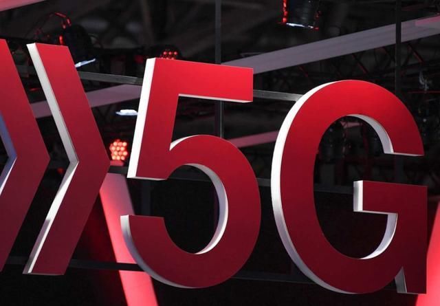  运营商|一针“强心剂”，运营商不顾警告做出选择，华为又迎新机遇