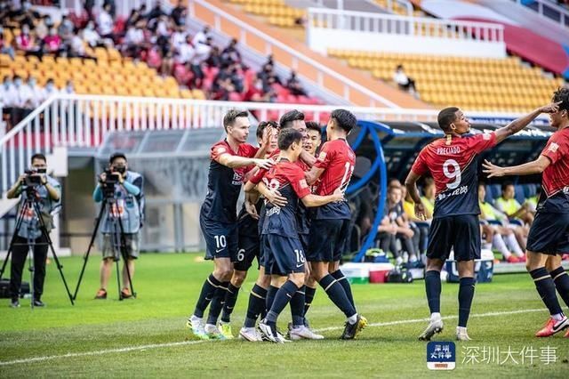 富力|买了支球队的深足,新赛季中超首场比赛3:0力克广州富力