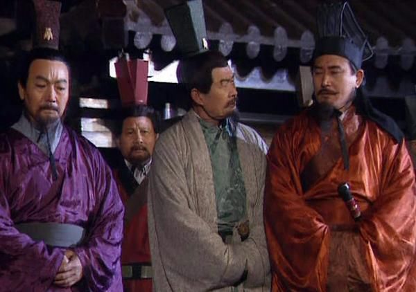 荀彧|曹操麾下被忽视的谋士：智谋堪比荀彧、荀攸，名声却很坏