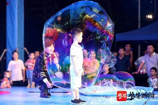  农家娃|玩泡泡玩出精彩人生，连云港农家娃闪耀《星光大道》