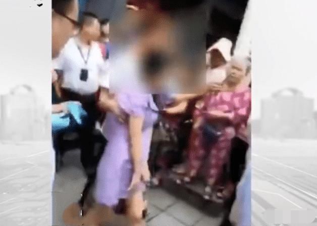  年轻|刚出生婴儿被丢下楼，幸好掉雨棚上没出事，年轻父母才20岁左右