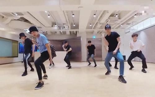  曝出|明星自曝出道不容易！直言：一个动作练习3年，老板永远是对的