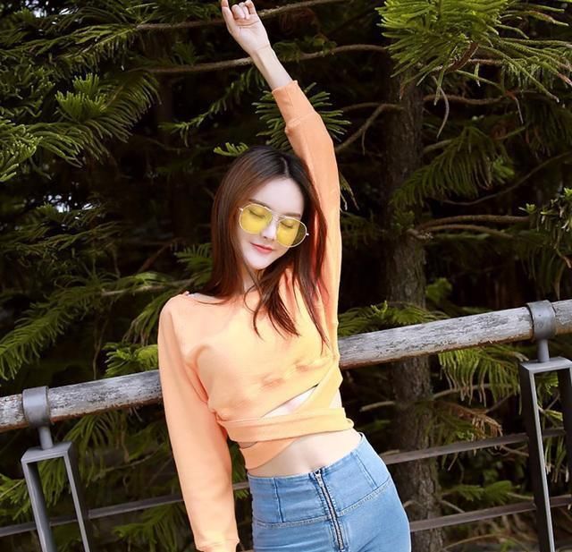  穿了它让你|说到显瘦，牛仔裤真心是“BUG”般的存在