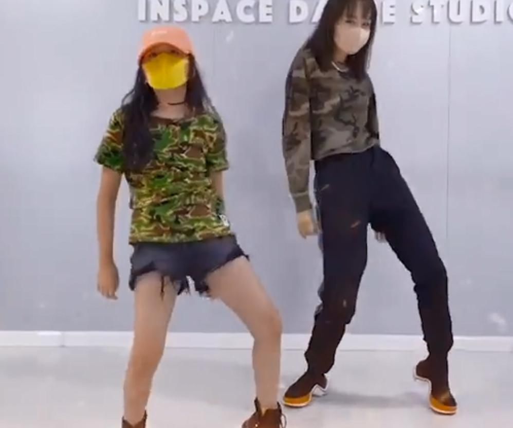  佳音|雷佳音老婆与8岁女儿跳舞，北北长腿初现舞姿帅气，眼睛像极爸爸