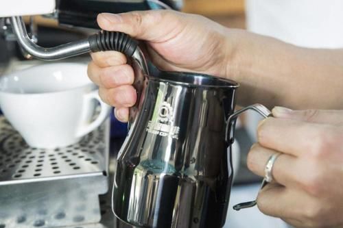  去除脂肪|咖啡奶泡打发小技巧，你的咖啡拉花再也不会塌陷了！