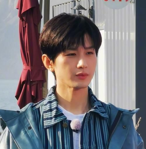  信大家对|“跑男”最新路透照，郭麒麟缺席，毛晓彤难掩美貌，成毅差距有点大！