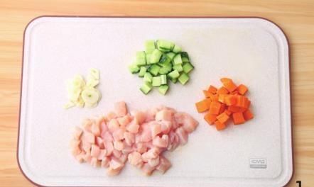 不用|夏天最适合这样吃肉,搭配黄瓜一起炒,补水还美白,不用担心吃了会长胖