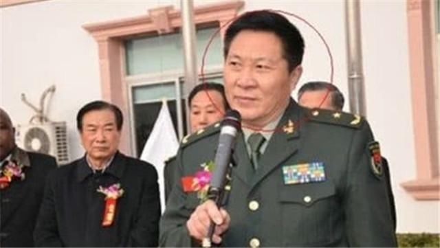 将军|冒充军人行骗15年，获380多万被抓，依旧沉迷“将军梦”无法自拔