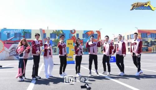  跑男团|爱奇艺《奔跑吧》李晨baby遭王彦霖绑架 现场拜“雨神”萧敬腾