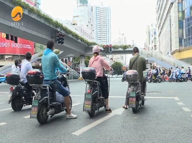 通行|非机动车待行区启用 秩序良好通行效率提升