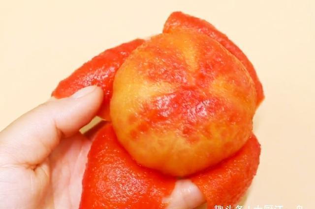  再用|西红柿去皮别再用烫了，大厨教你这样，用一根牙签就能快速去皮