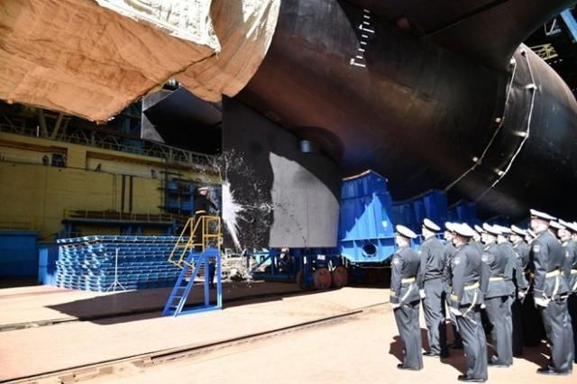  北风之神|新型核潜艇横空出世，7600万吨核弹射程15000公里，白宫如临大敌