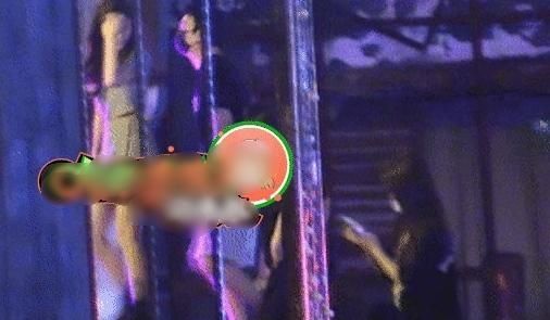  王思聪身边|王思聪换女友速度太快，携全新5名美女深夜出游，前女友怒怼网友