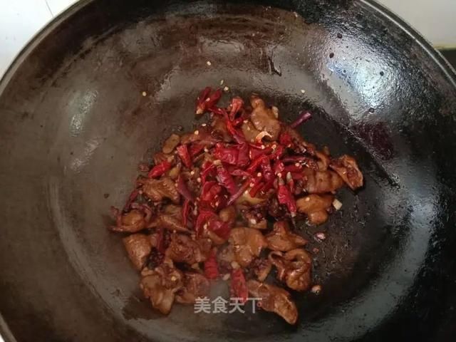 下酒|香而不腻的肥肠煲！零厨艺家常菜！下酒又下饭，好吃到爆