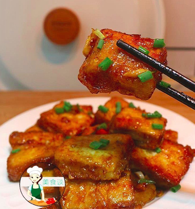  适量|秋天，少吃猪肉多吃此，2块钱炒一盘，比肉还香，营养好吃又下饭