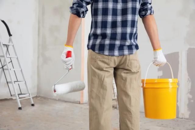  小王|好心帮忙受伤，责任谁来承担？