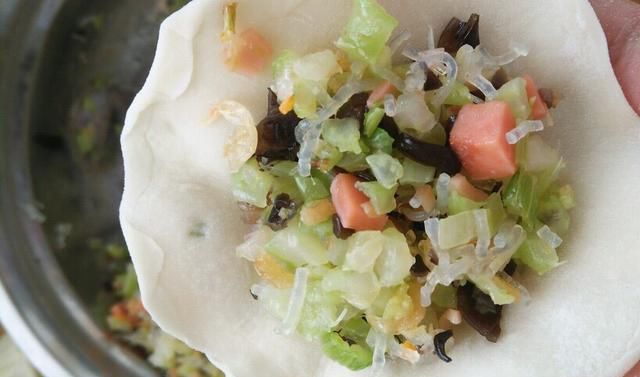  饺子|立秋后包饺子就用它，营养丰富，素馅，肉馅都好吃